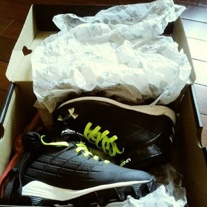 Youth Under Armour cleates